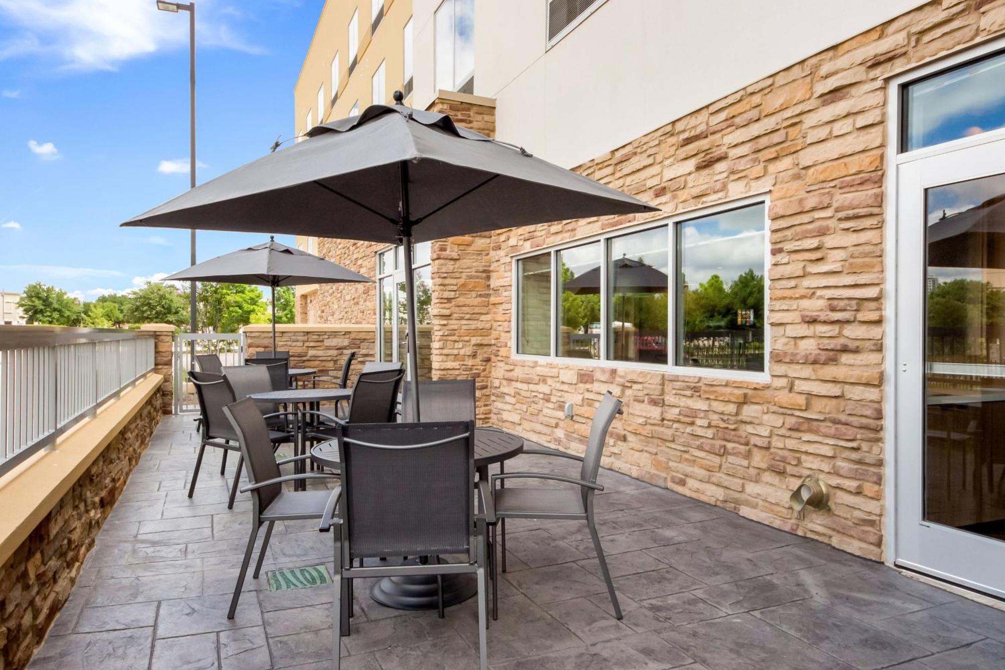 Fairfield Inn & Suites By Marriott Dallas Plano/Frisco מראה חיצוני תמונה
